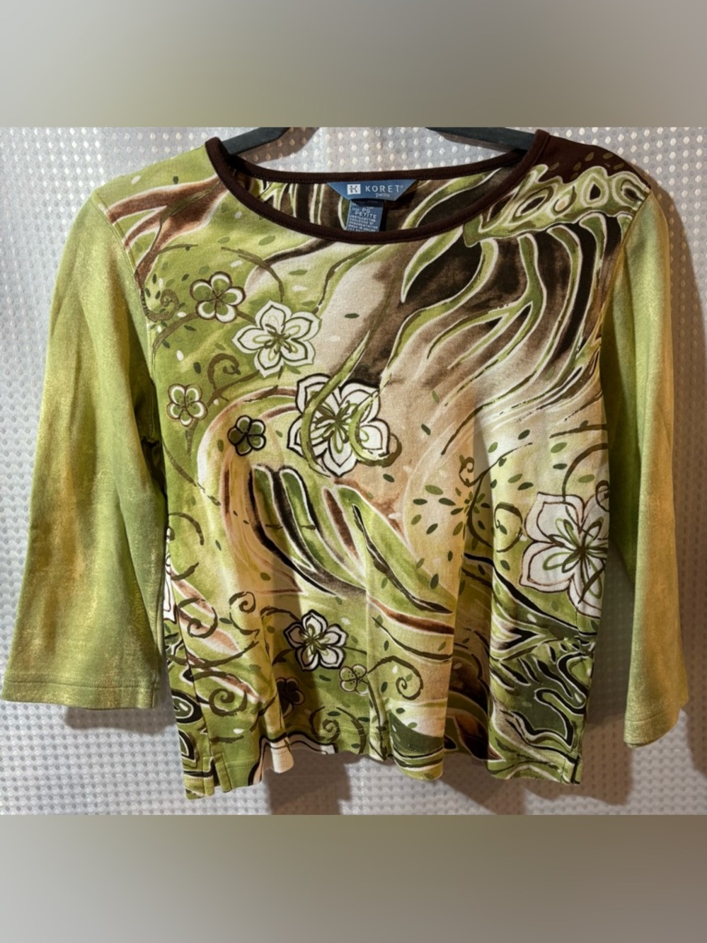 Koret Petite S Green Multi Floral Swirl Top